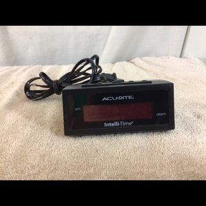 Nice Working ACU RITE Dual Electric/Battery Clock